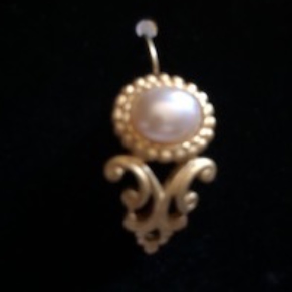 Brushed Gold Tone Pearl Stone Earrings *NWOT* - Picture 2 of 4